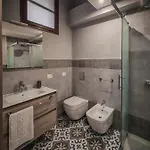 La Bifora E Il Granaio شاكا