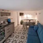 بيت ضيافة La Bifora E Il Granaio 4*