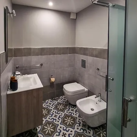 La Bifora E Il Granaio 게스트하우스 4*